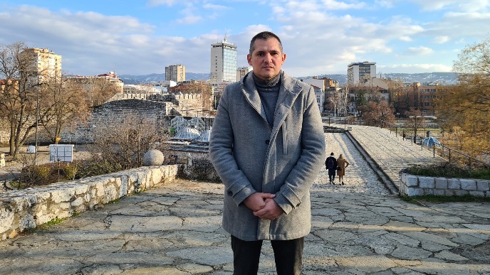 Paljenje sveća za Ivanovića